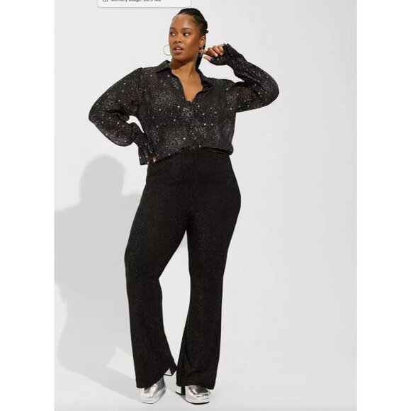 NEW Torrid Women Plus 2X Celestial Stars Button Up Shirt Chiffon Blouse Metallic - Picture 2 of 13